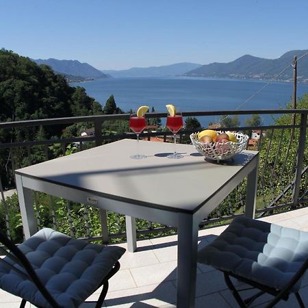 Casa Colmegna Mit Traumhaften See- Und Bergblick Luino Buitenkant foto