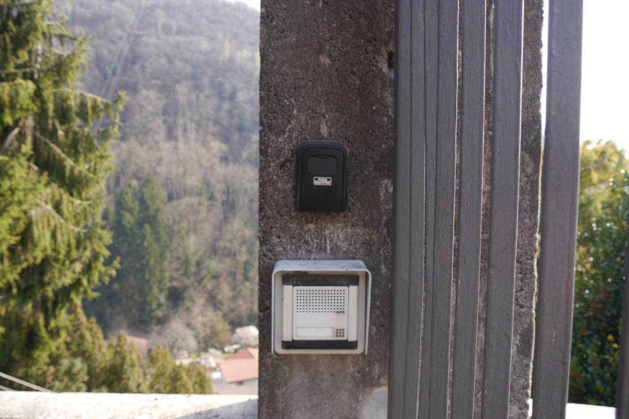 Casa Colmegna Mit Traumhaften See- Und Bergblick Luino Buitenkant foto