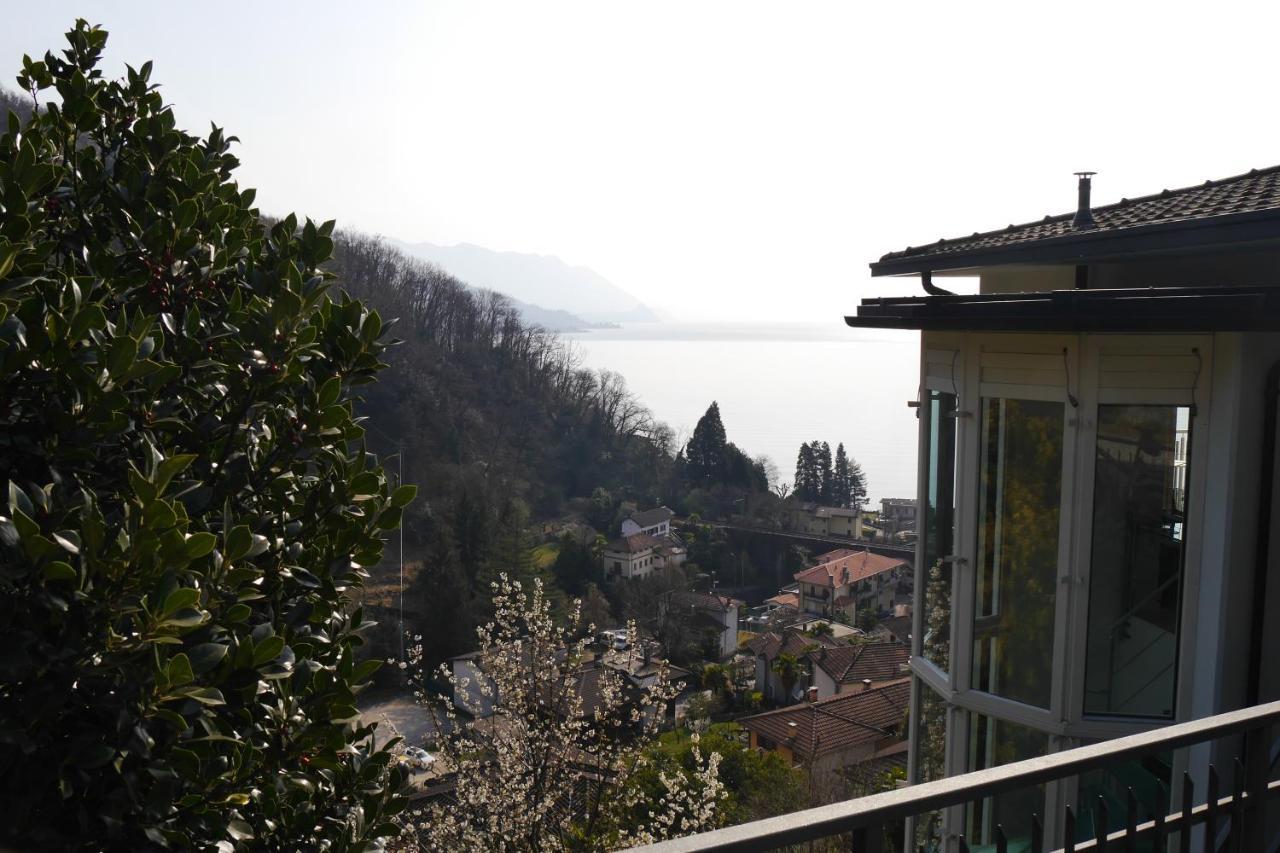 Casa Colmegna Mit Traumhaften See- Und Bergblick Luino Buitenkant foto