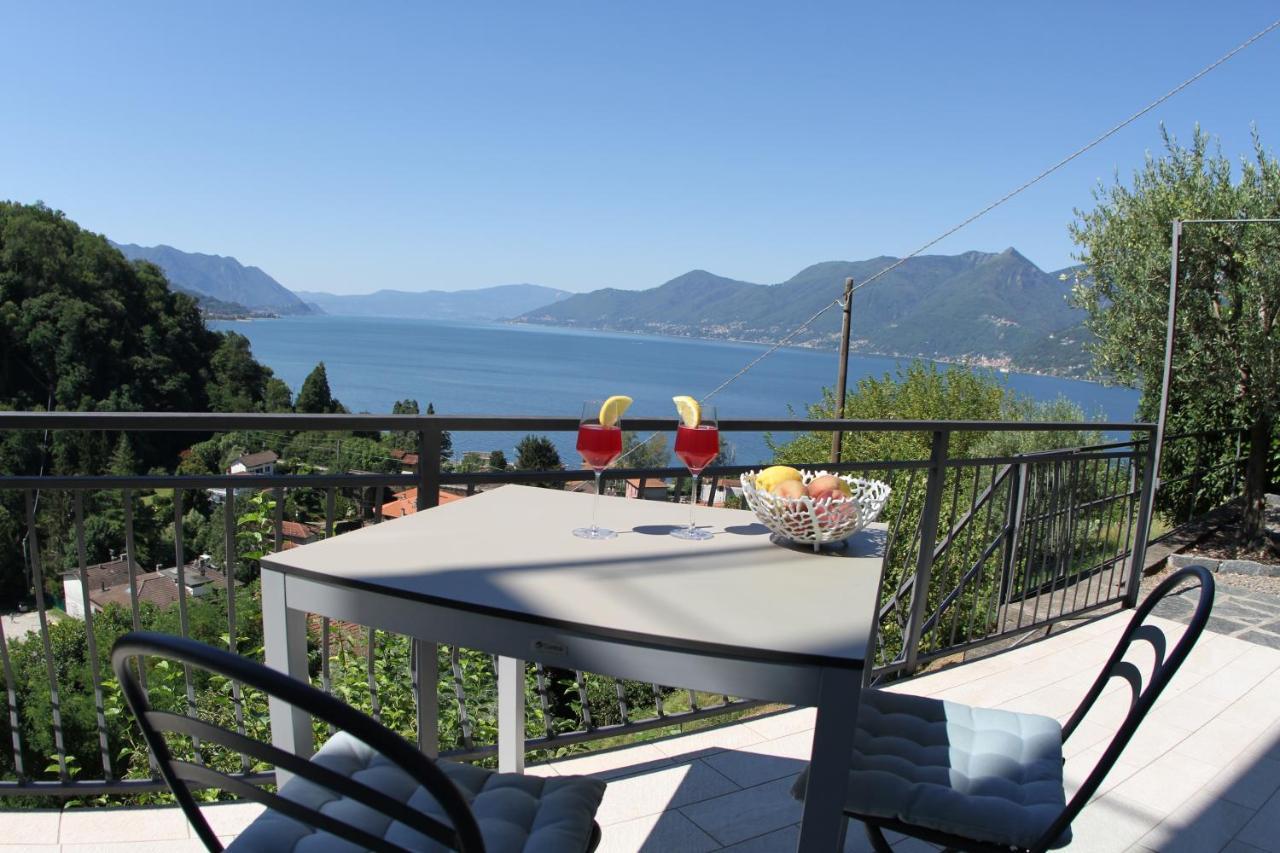 Casa Colmegna Mit Traumhaften See- Und Bergblick Luino Buitenkant foto