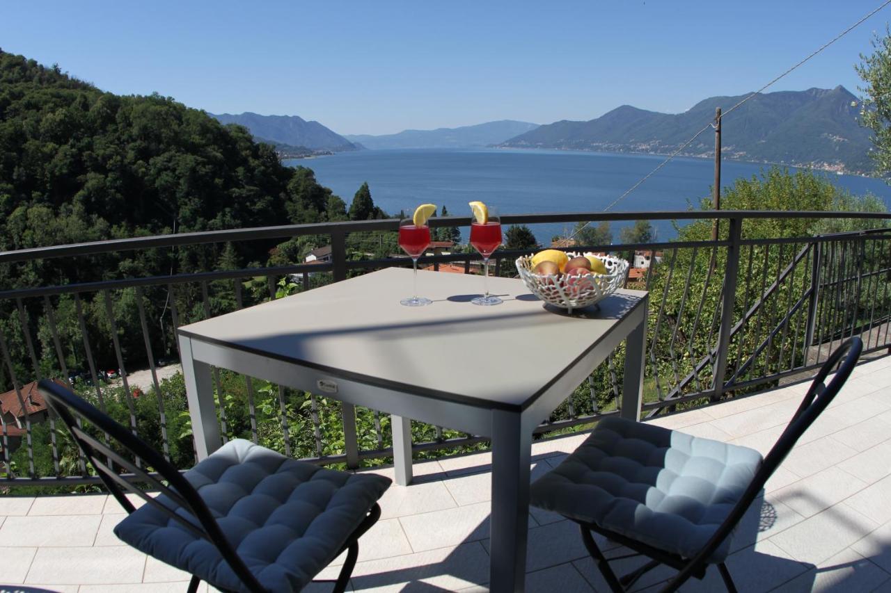 Casa Colmegna Mit Traumhaften See- Und Bergblick Luino Buitenkant foto