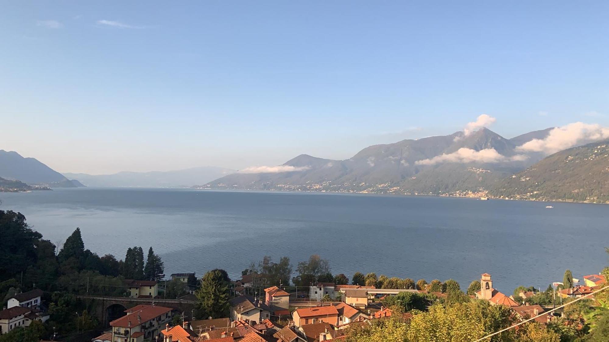 Casa Colmegna Mit Traumhaften See- Und Bergblick Luino Kamer foto